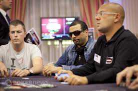Raj Vohra leads on Day-1 of 2013 WPT Lucky Hearts Poker Open